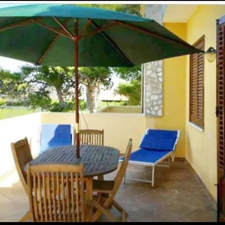 Holiday home Lo Stagnone Da Rosita *